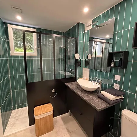 Holiday home Pleasant Near The D-day Beaches Asnelles